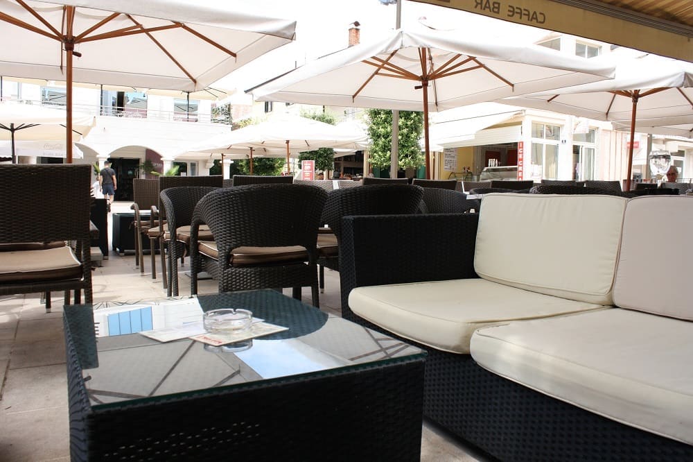 Bars & restaurants zrce.eu